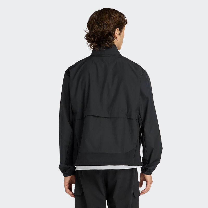 Campera New Balance Fast Days Negro