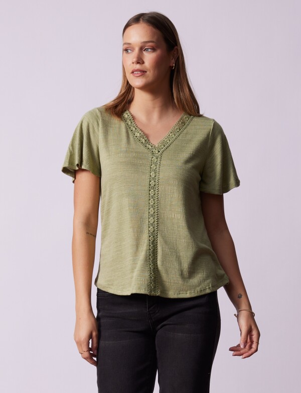 Remera Crochet VERDE