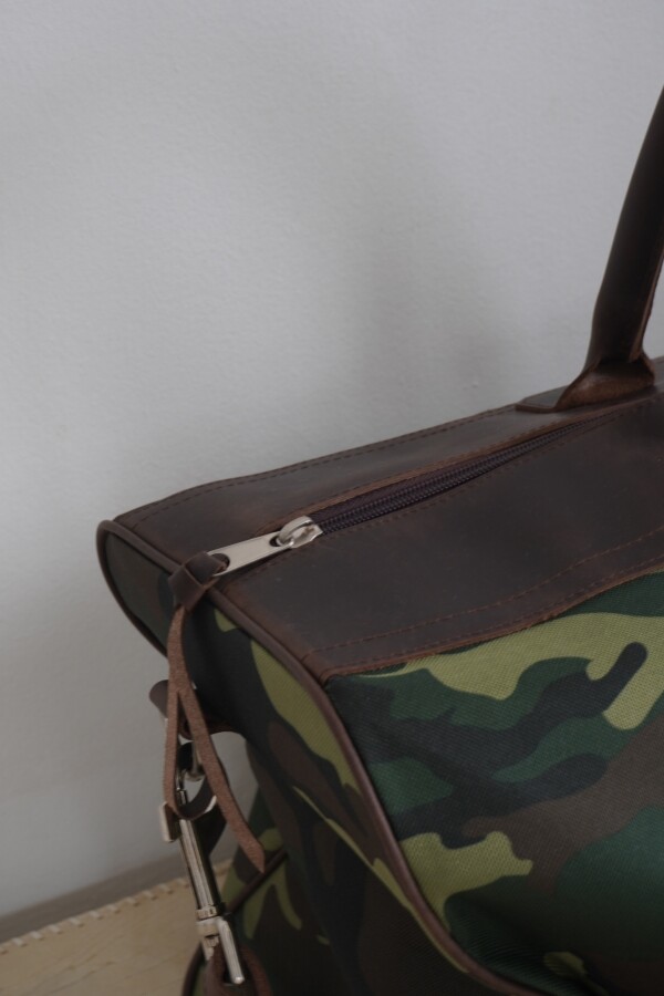 Bolso Sport XL Chocolate / Camuflado