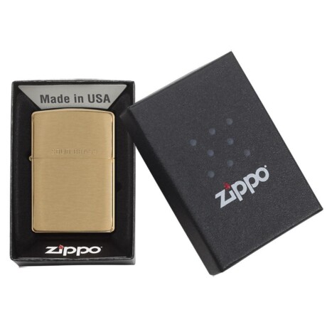 Encendedor Zippo Classic Brushed Solid Brass - 204 Encendedor Zippo Classic Brushed Solid Brass - 204