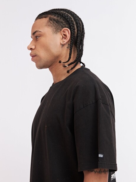 REMERA NAZARE NEGRO