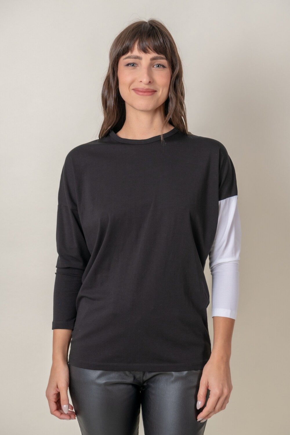 REMERA REINA DE NOCHE REMERA REINA DE NOCHE