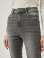 Pantalon Wonder Gris Oscuro