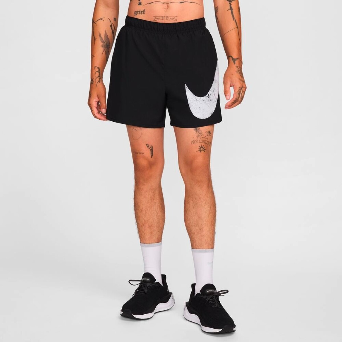Pantalón Corto Nike Dri-Fit Challenger Swoosh 5In de Hombre - Negro 