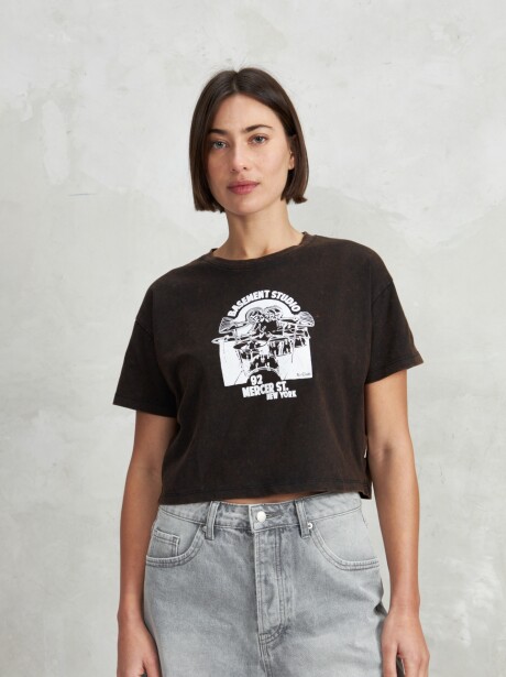 REMERA CARDAMOMO NEGRO