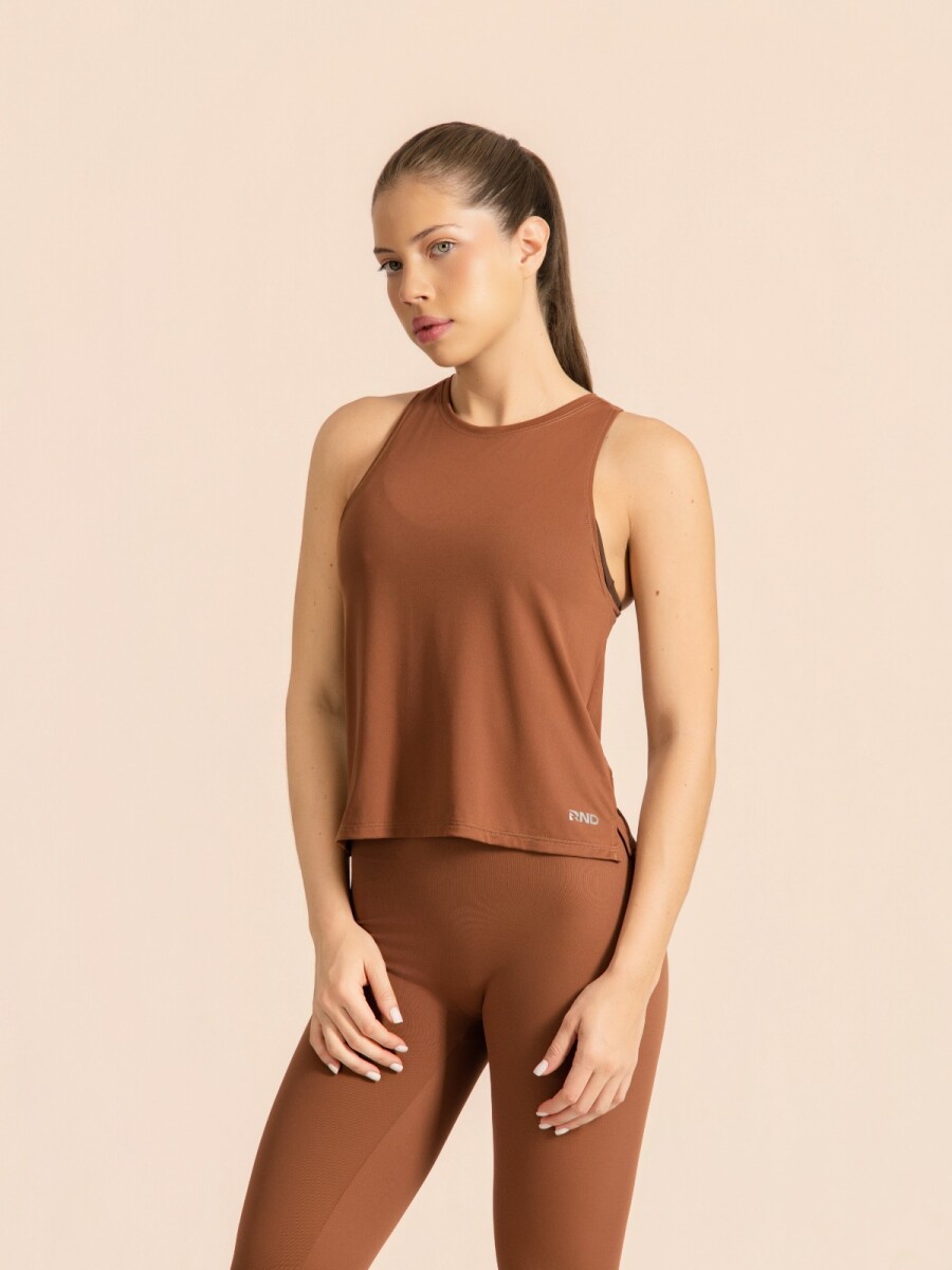 Musculosa Deportiva, - Marrón 