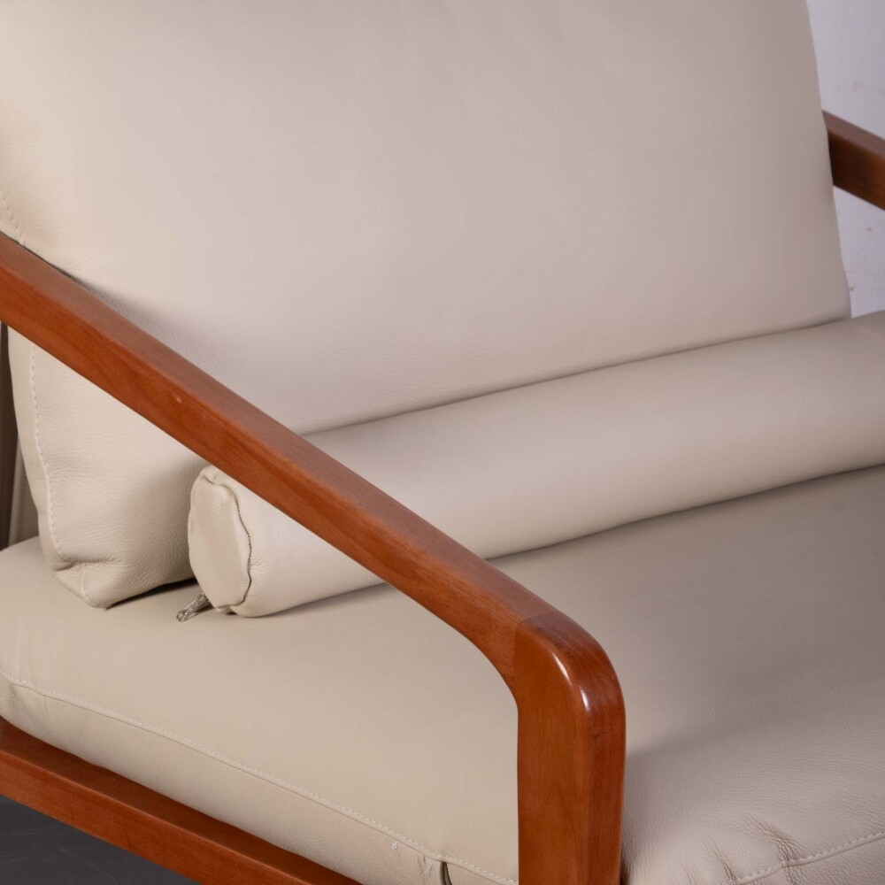 BUTACA 1 CUERPO CUERO-Y-MADERA TRENTO