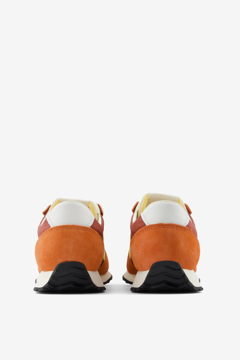 NB UNISEX Lifestyle Rojo