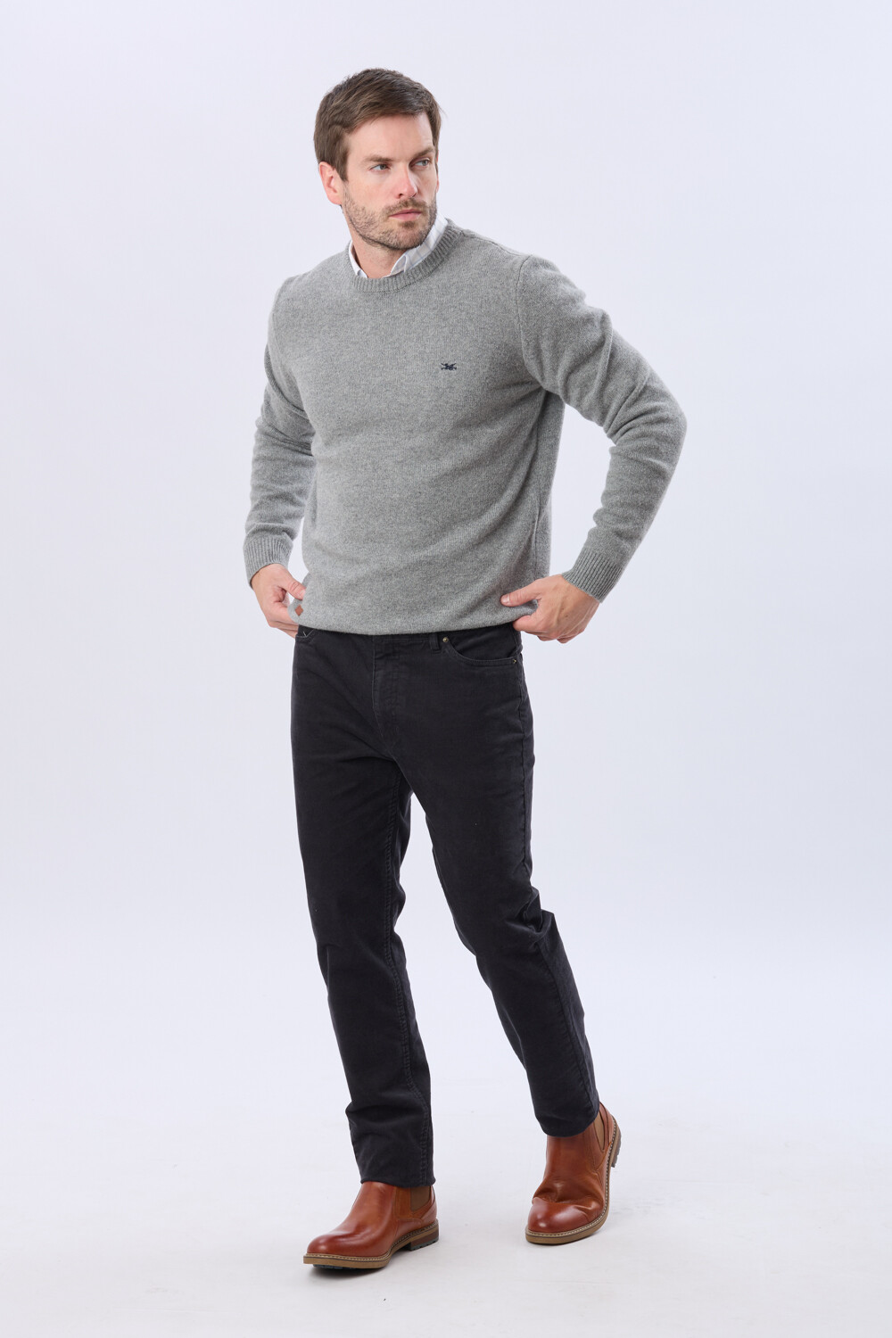 PANTALÓN DE PANA Gris