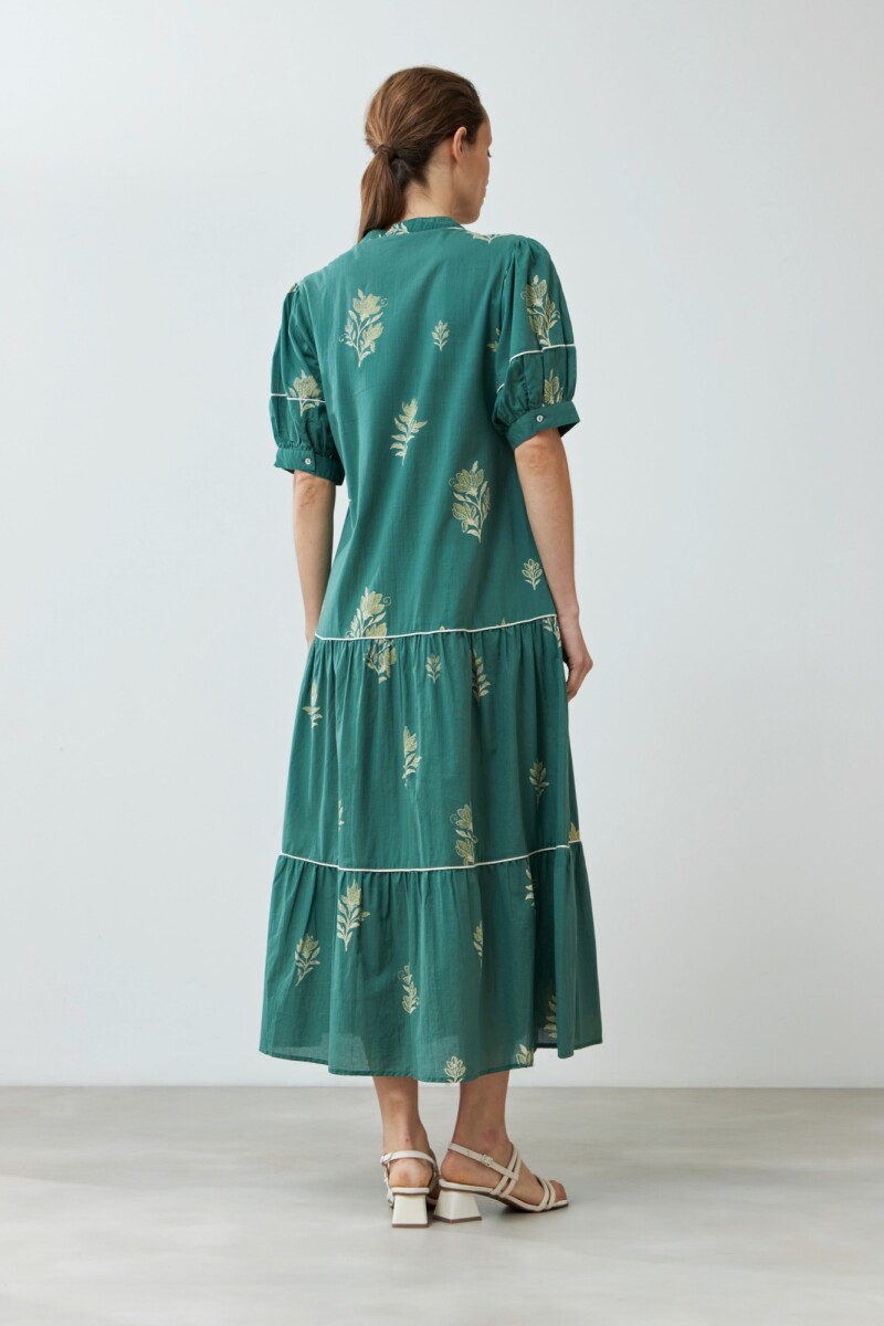 Maxi vestido bordado con estampa "Sen de Campo" verde ingles