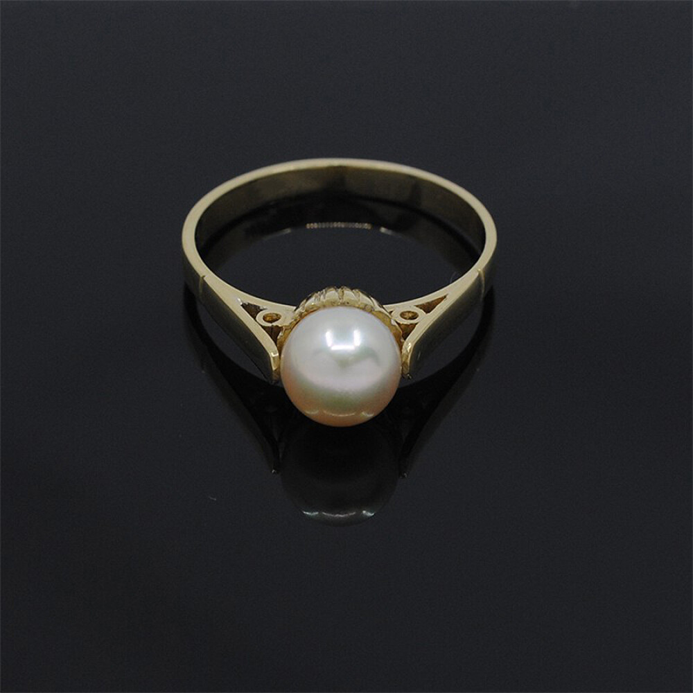 Anillo En Oro 18K Y Perla Anillo En Oro 18K Y Perla