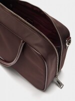 Bolso Bowling De Nylon Con Colgante marron