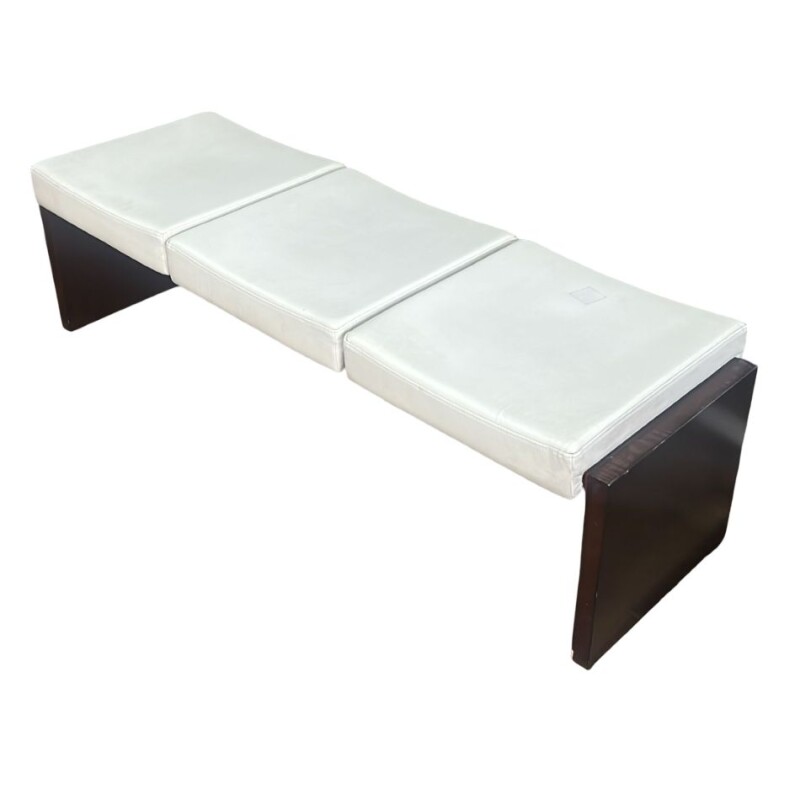 Banco con 3 lugares - Producto con detalles Banco con 3 lugares - Producto con detalles
