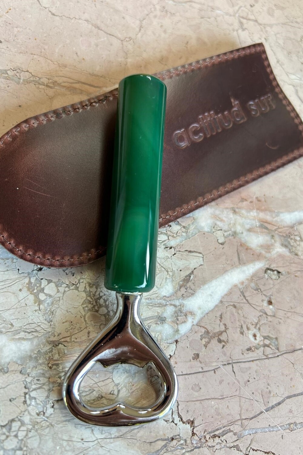 Round Beer Opener Verde / Chocolate