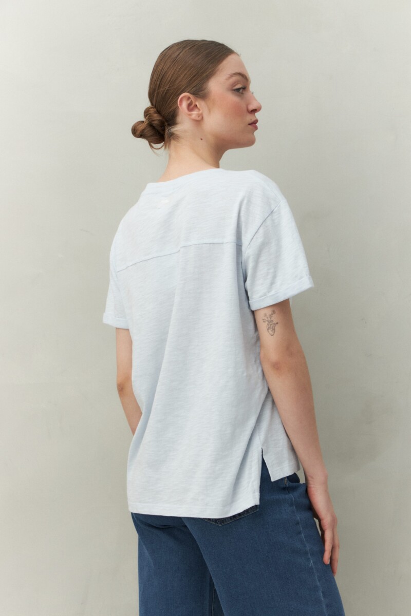 REMERA LISBOA Celeste