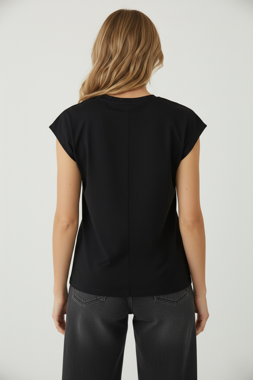 Remera Andahlo Negro