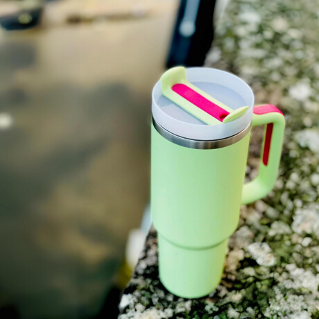 Vaso termico de acero con asa Verde Claro
