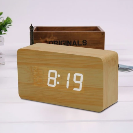 Reloj Despertador Digital Símil Madera Fecha/Temperatura Reloj Despertador Digital Símil Madera Fecha/Temperatura