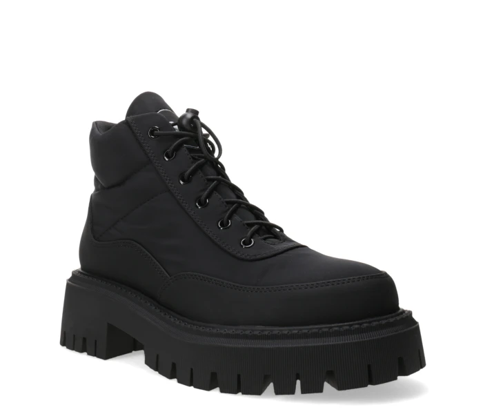 Bota NANTU acordonada Black