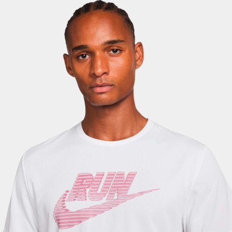 Remera Nike Dri-Fit Uv Miler Run Energy Manga Corta de Hombre Blanco