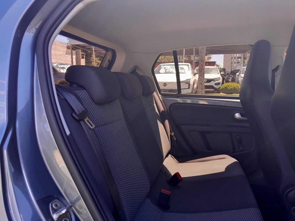 Volkswagen Up Move 1.0 Extra Full | Permuta / Financia Volkswagen Up Move 1.0 Extra Full | Permuta / Financia