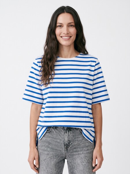 REMERA RYAN AZUL.