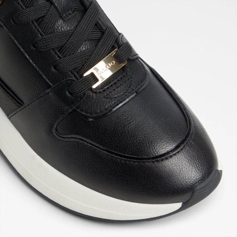 GUMTREE WHITE SYNTHETIC BLACK