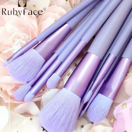 Set Maquillaje 10 Brochas y Pinceles c/ Estuche + Esponjas Violeta