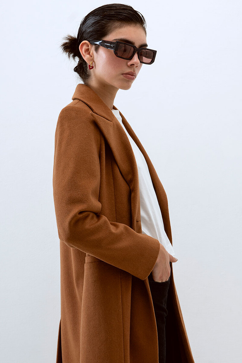Mila Camel