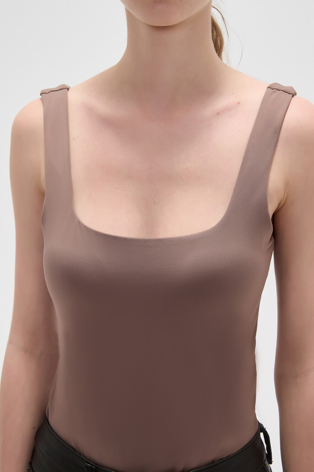 Body Nikala Taupe / Mink / Vison