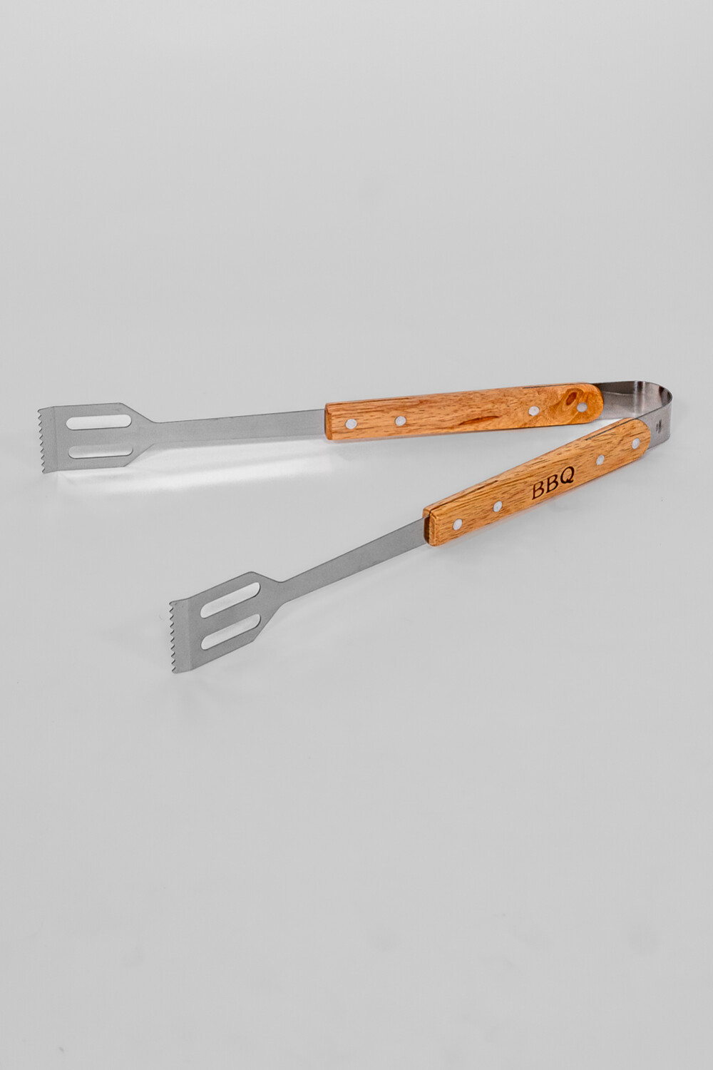 Accesorios Para Parrilla Set De 3 Piezas. Pinza, Pincho Y Cuchil Color Unico
