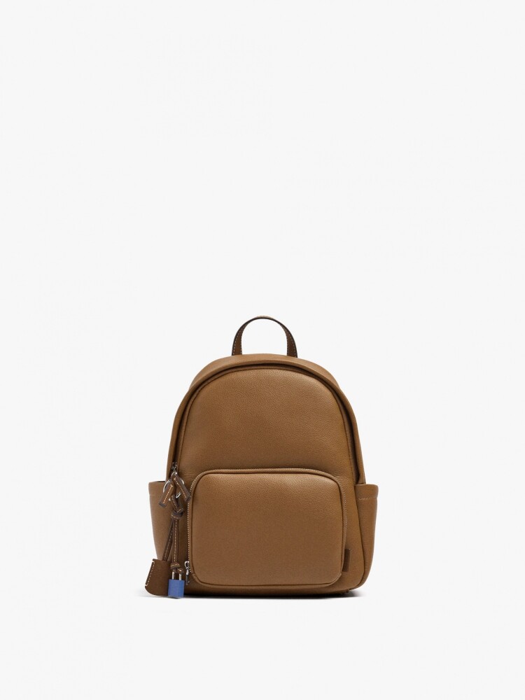 Mochila Básica Con Colgante camel