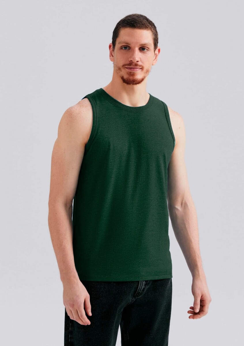 MUSCULOSA BÁSICA - VERDE 