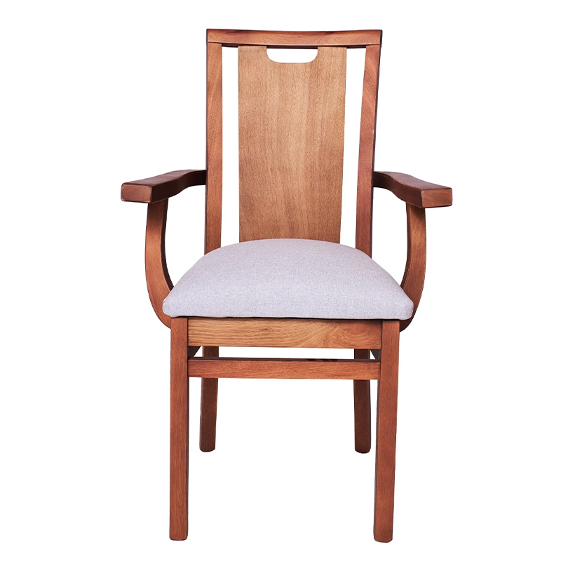 Silla con posa brazo uñero Silla con posa brazo uñero