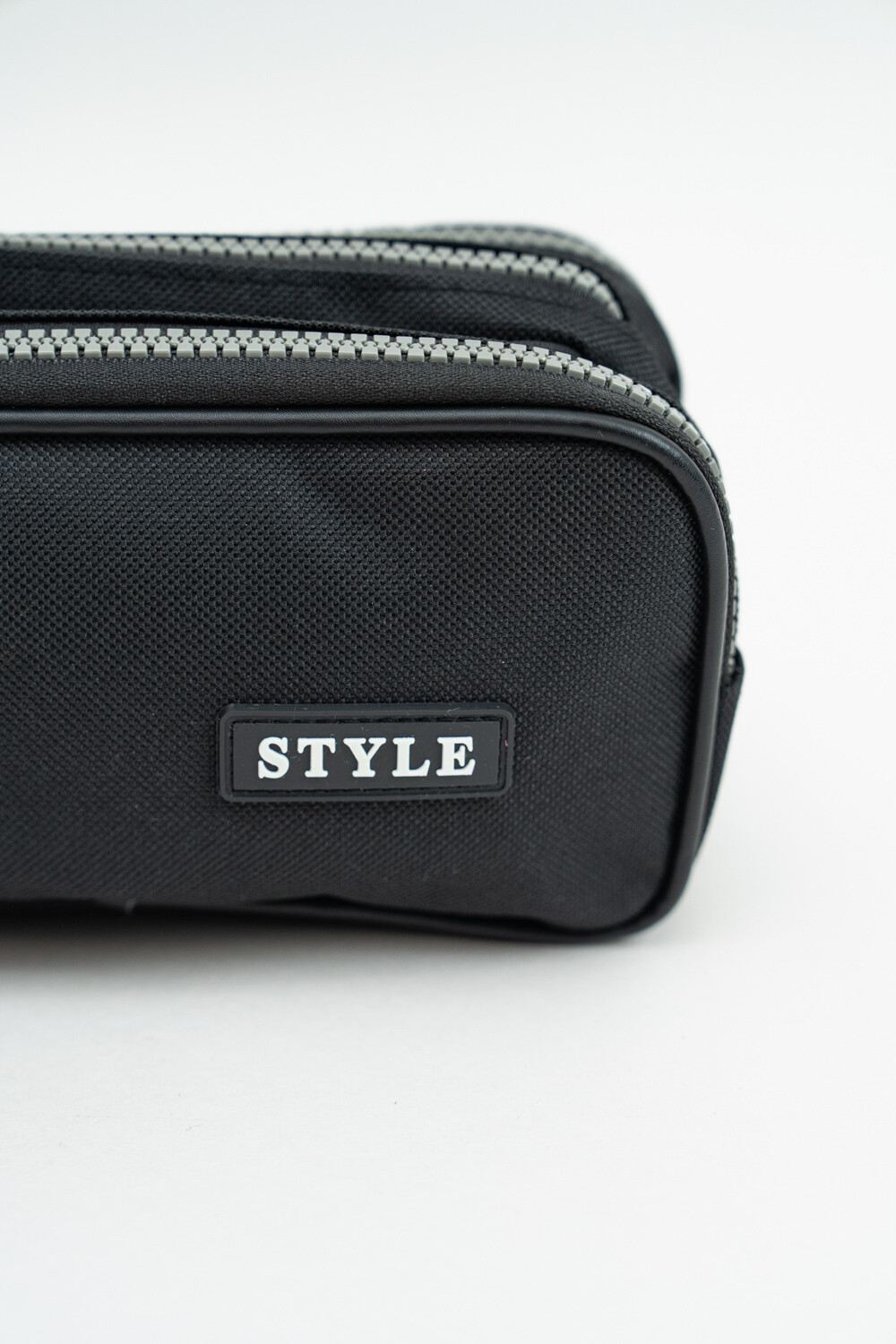 Cartuchera Martina Negro