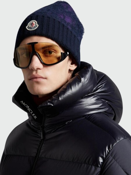 Moncler -Chaqueta impermeable con capucha rellena de plumas, Damavand Azul