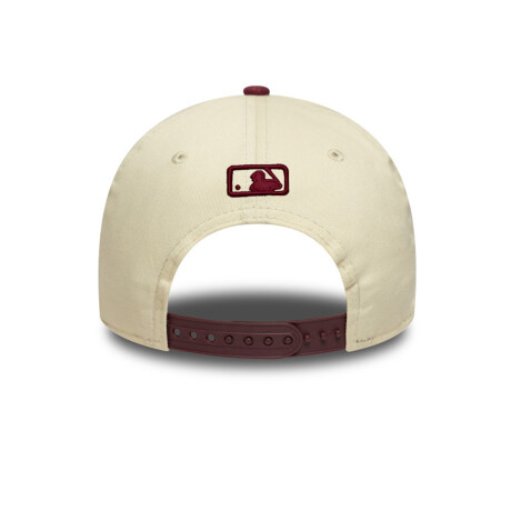 Gorro New Era - PATCH 9 FORTY MC NEYYANCO - 60691340 BEIGE/ROJO