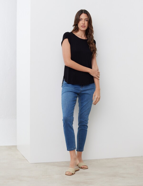 Remera Frunces NEGRO