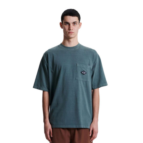 Remera Critical Slide Scribble Pk Verde