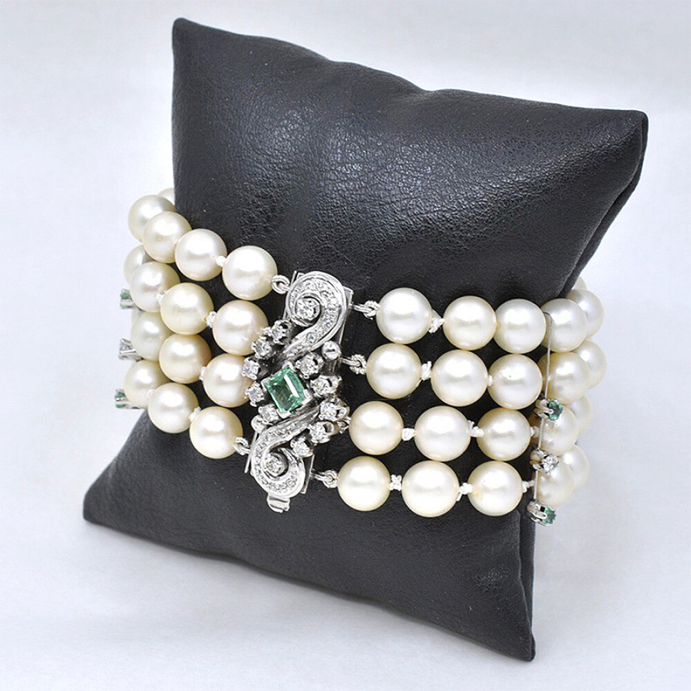 Pulsera En Oro 18K Blanco, Perlas De Cultivo , Esmeralda Y Brillantes Pulsera En Oro 18K Blanco, Perlas De Cultivo , Esmeralda Y Brillantes