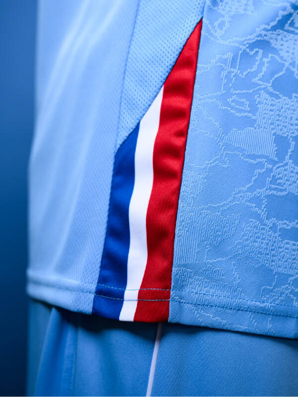 CAMISETA BASQUET EDICIÓN ESPECIA Nacional Hombre Celeste