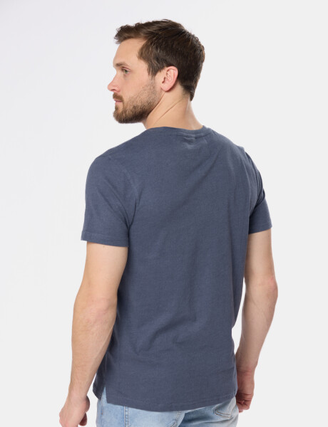 REMERA LISA CON BOTONES Azul