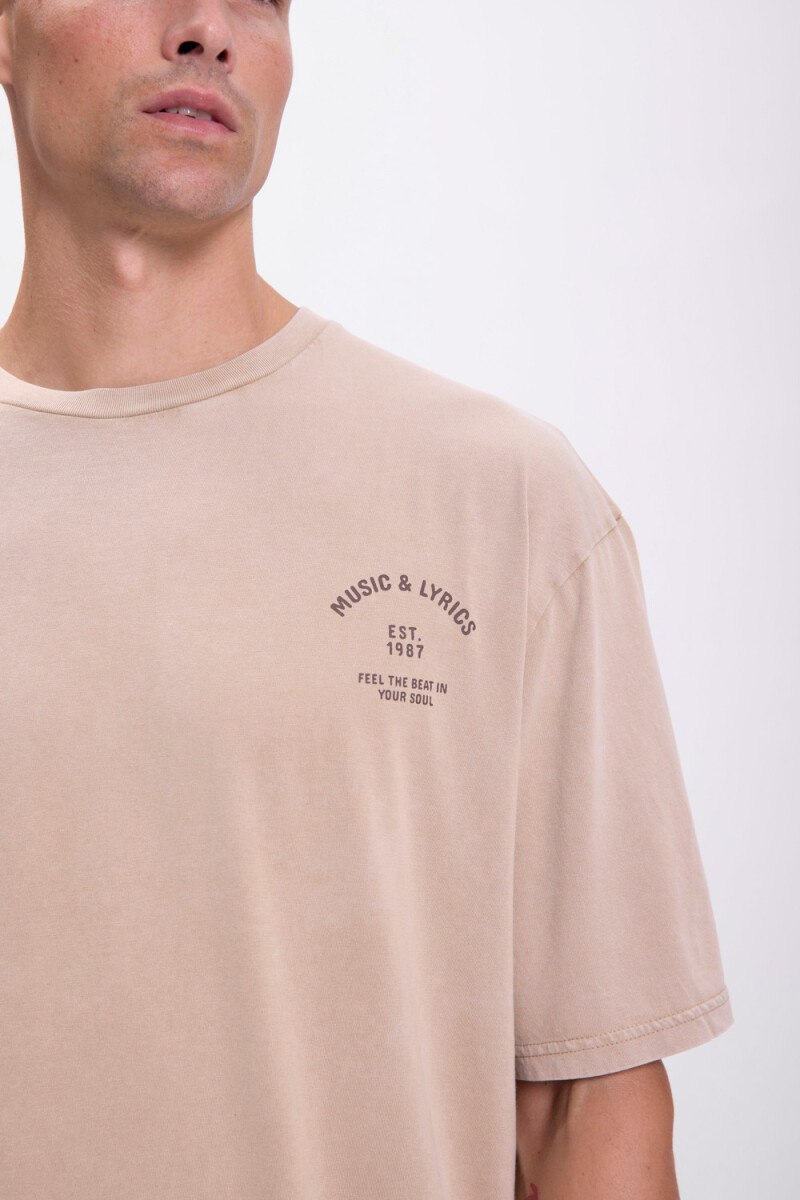 Remera oversize Visón