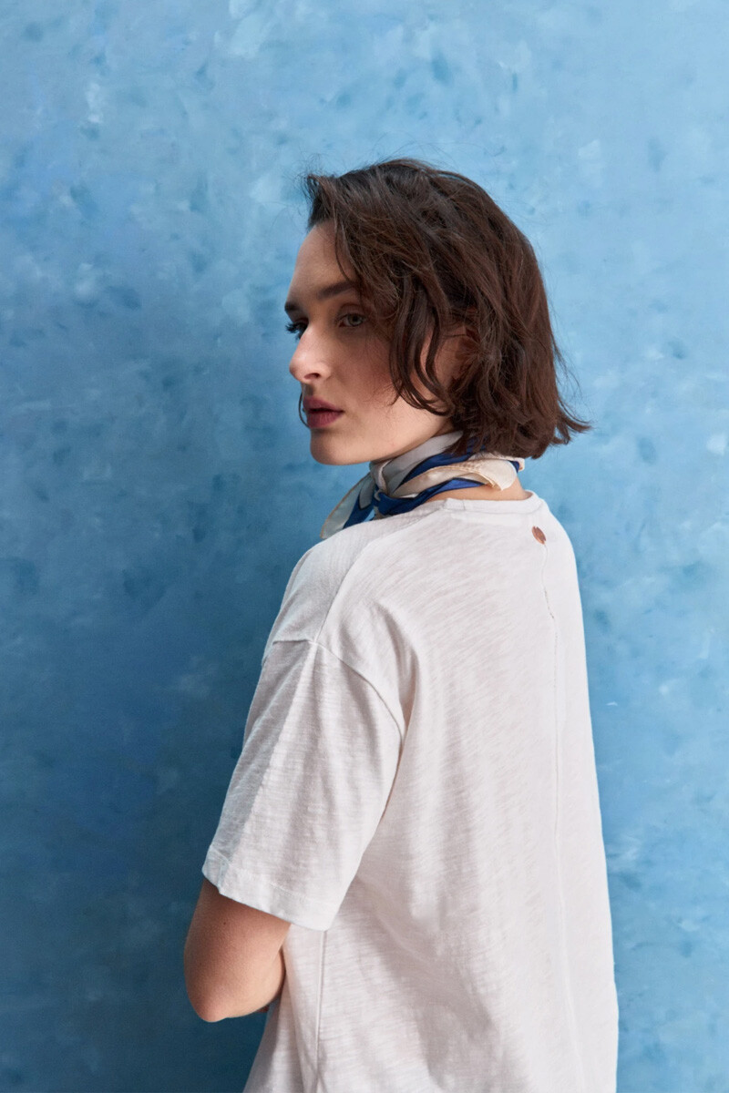 Remera Allie Beendict Blanco