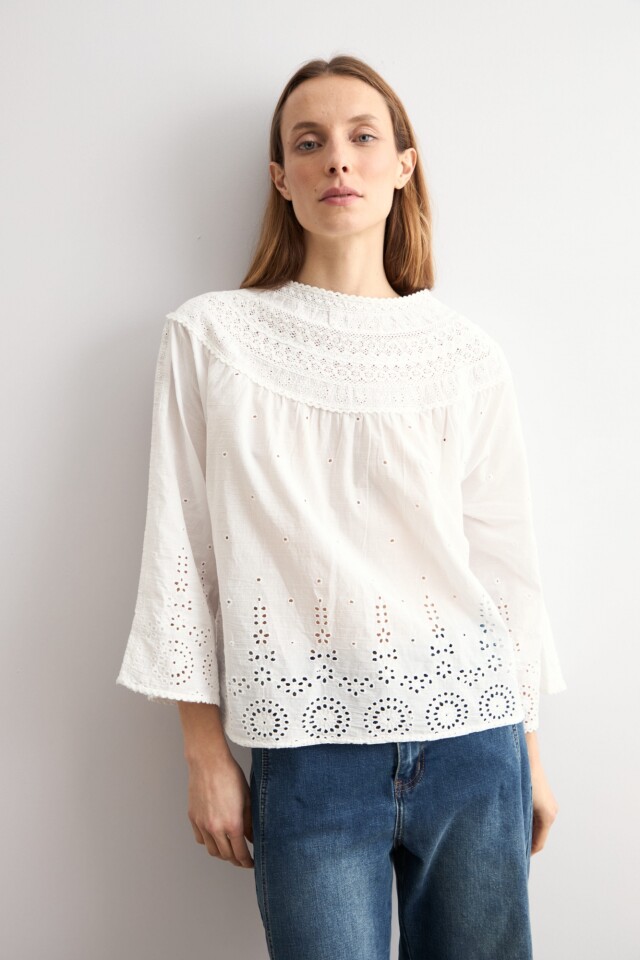 Blusa romántica blanco