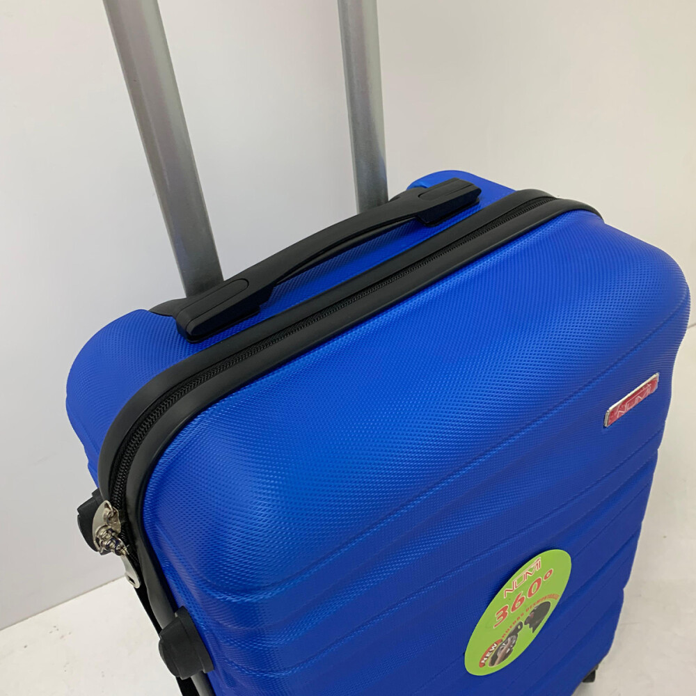 Valija Rigida Carry On Con Mango Telescopico Azul Valija Rigida Carry On Con Mango Telescopico Azul