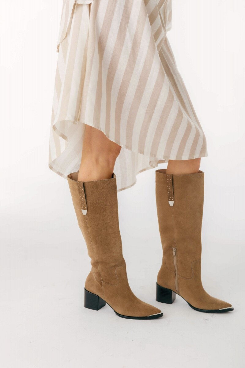 Bucanera Centuria Marron