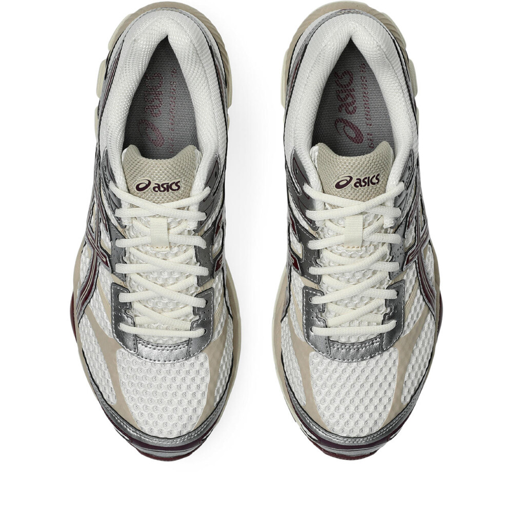 Zapatillas ASICS GEL-Cumulus 16 Hombre Cream/Beniimo Purple
