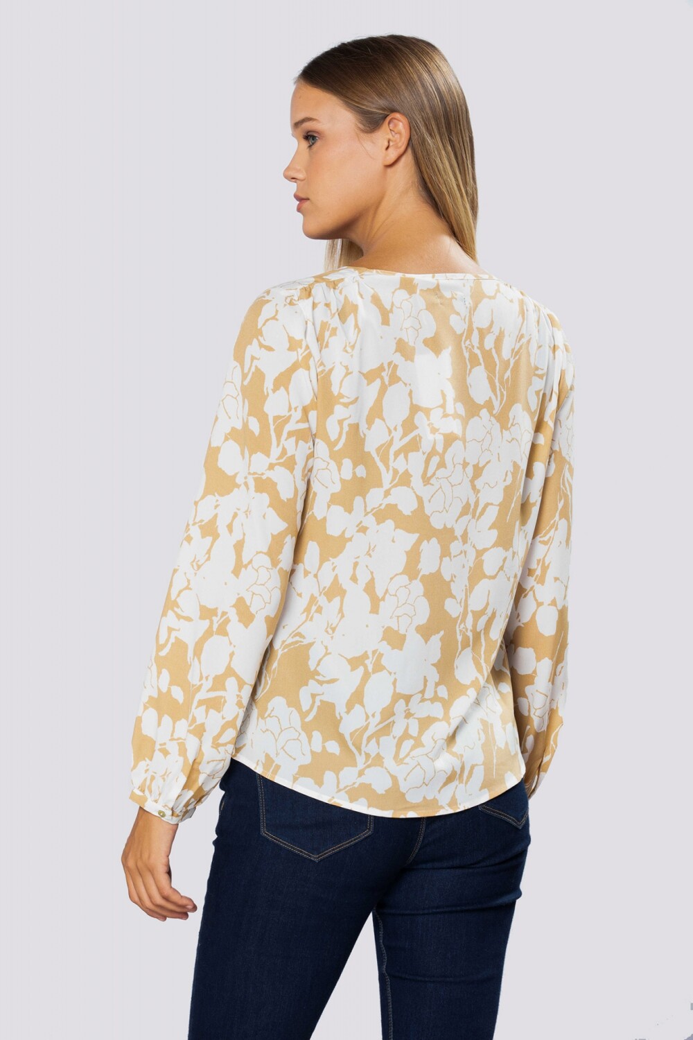 BLUSA ESTAMPADA Mostaza
