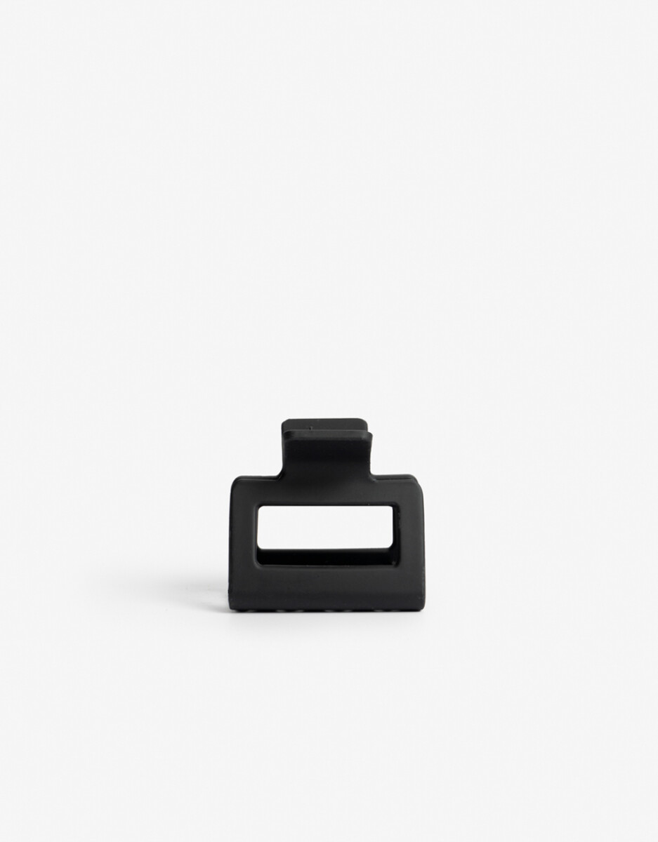 Broche Acrílico Matte Negro 